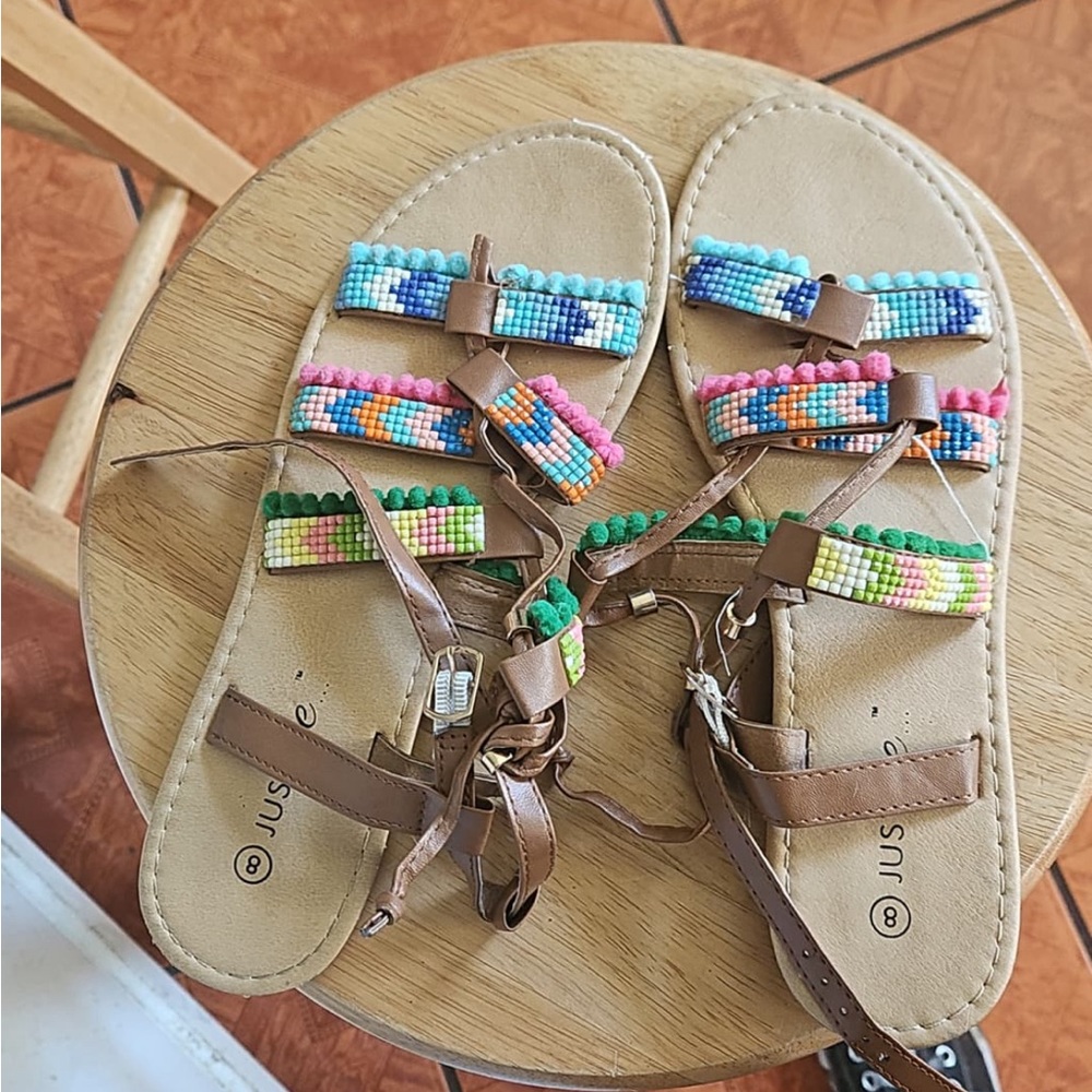 Sandles - Picture 6 of 7